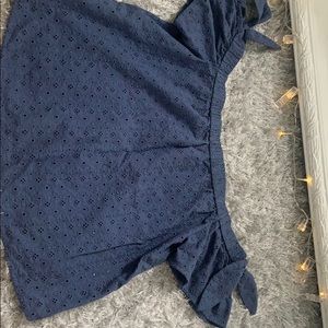 Off the shoulder top from Abercrombie. Blue